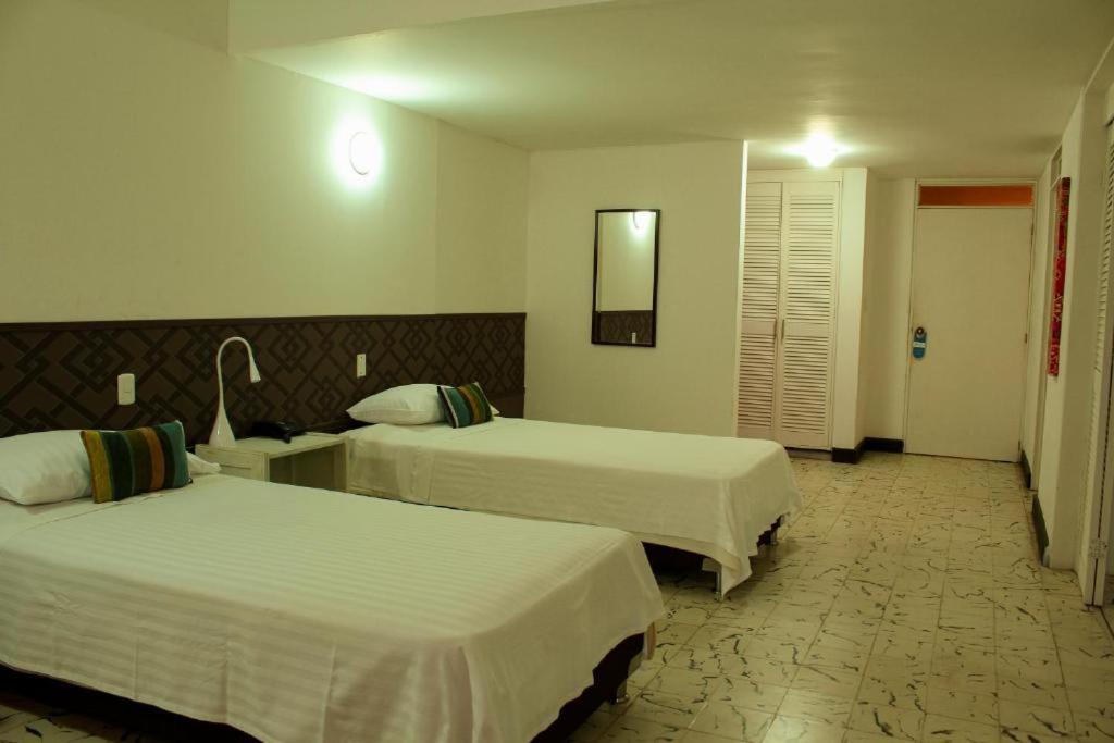 Hotel Gimaura Ріоача Екстер'єр фото
