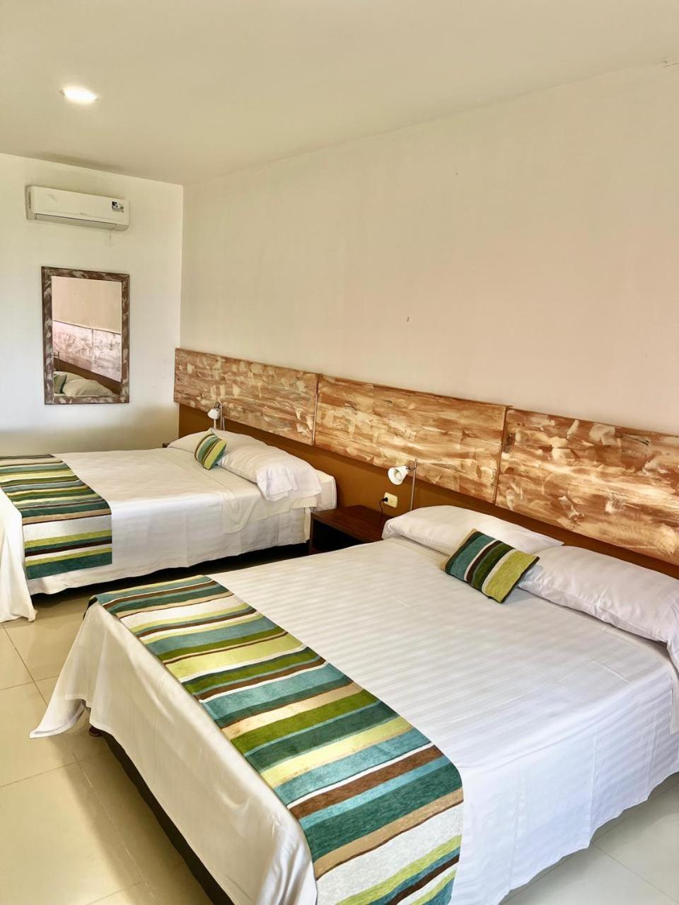 Hotel Gimaura Ріоача Екстер'єр фото