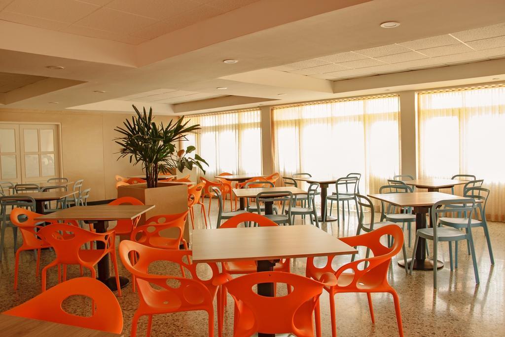Hotel Gimaura Ріоача Екстер'єр фото