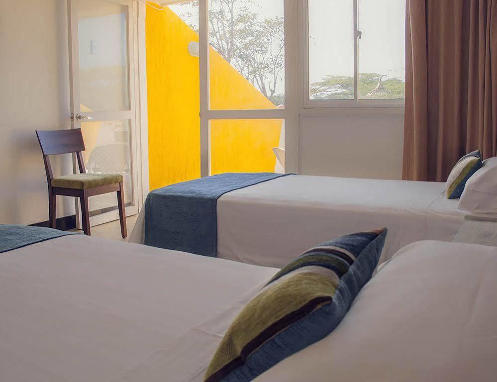 Hotel Gimaura Ріоача Екстер'єр фото